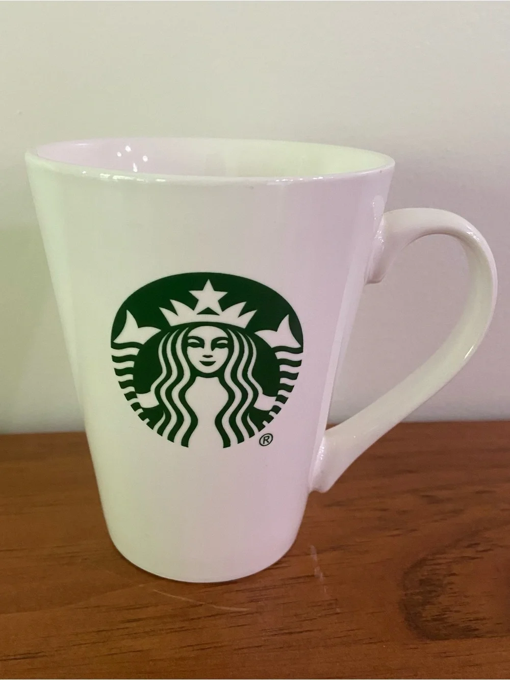 Starbucks 2016 White Green Siren Logo 12 oz Ceramic Coffee Latte Mug Classic Cup
